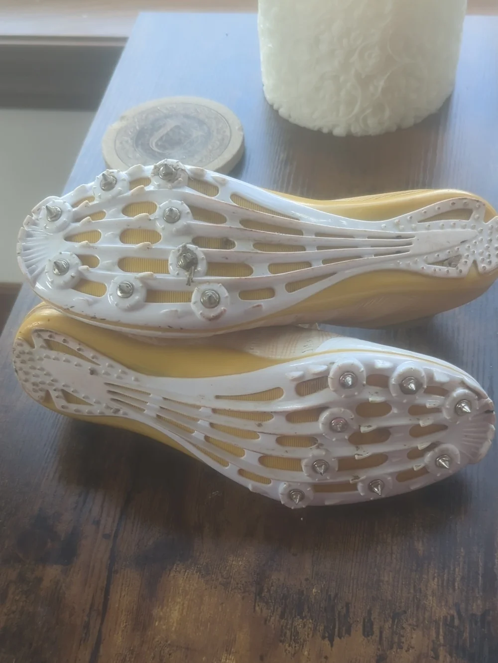 White And Gold Track Spikes Size 35
